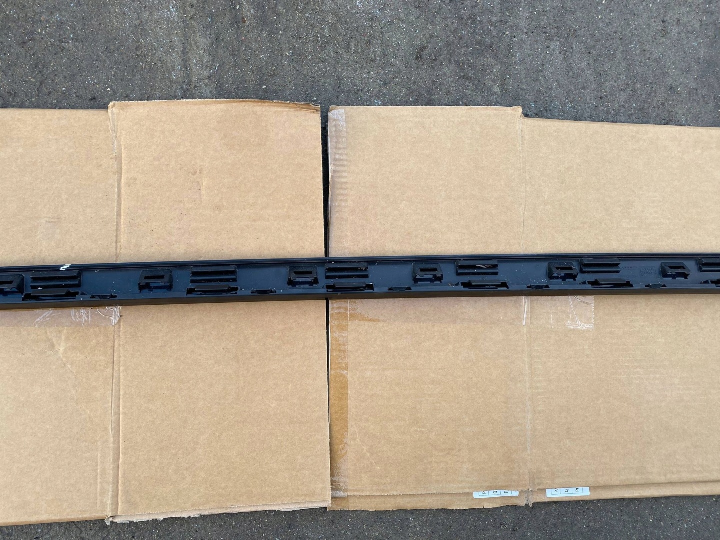 VW GOLF VIII 8 HB R R-LINE cap moulding threshold right 5H0853856
