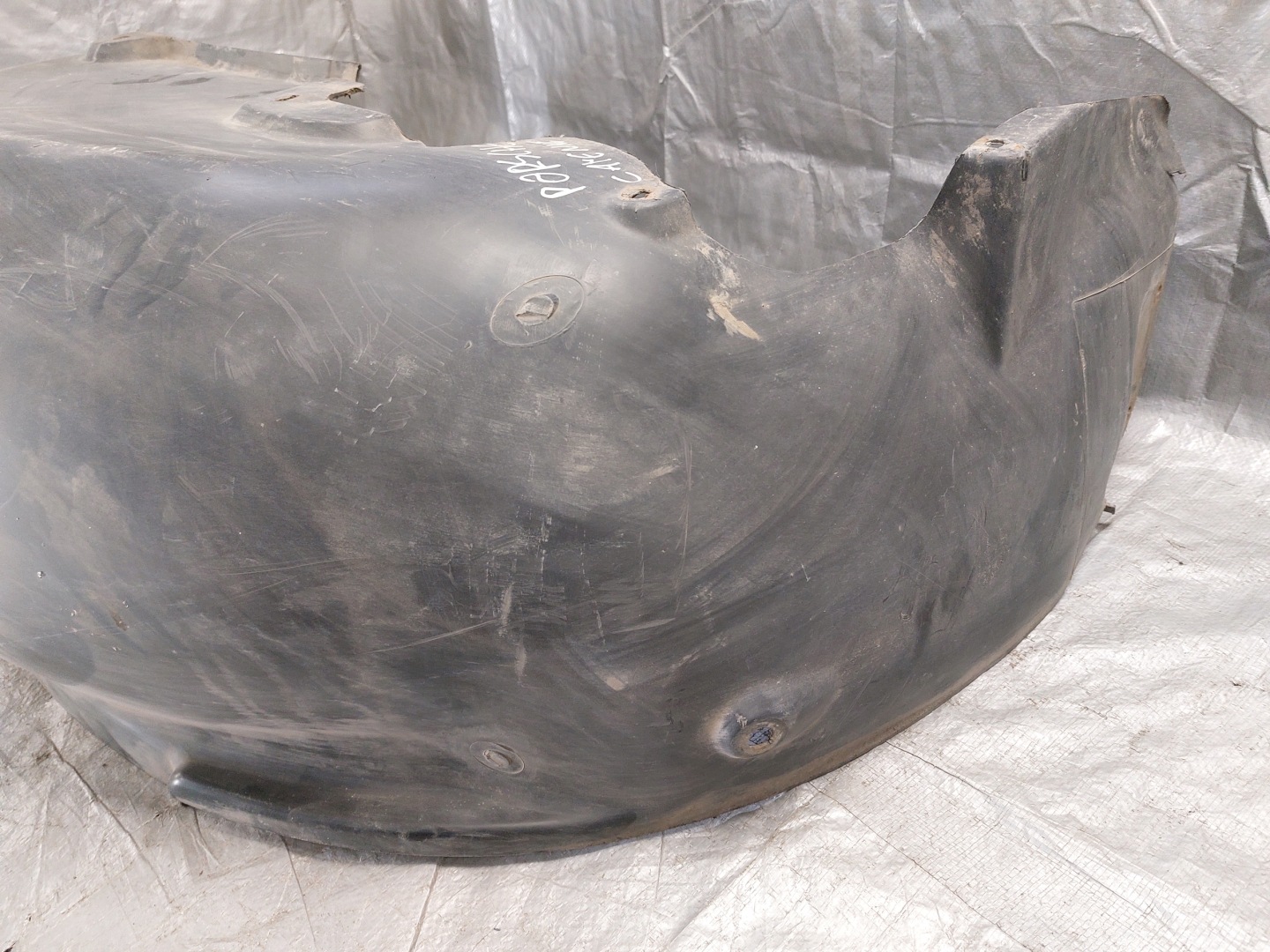 mudguard right rear. PORSCHE CAYENNE and