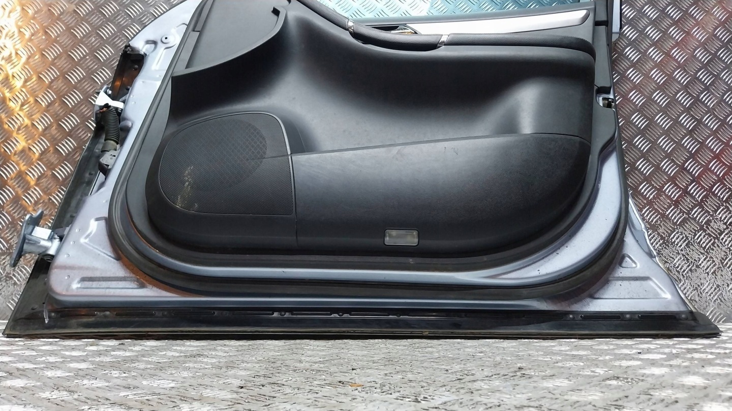 door front right MERCEDES R-KLASA W251 05