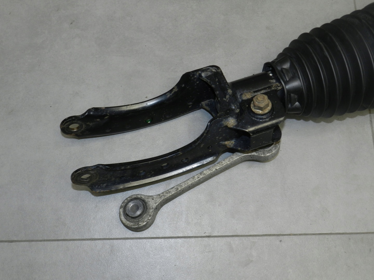 VW TOUAREG 7P shock absorber right front 7P6616040H