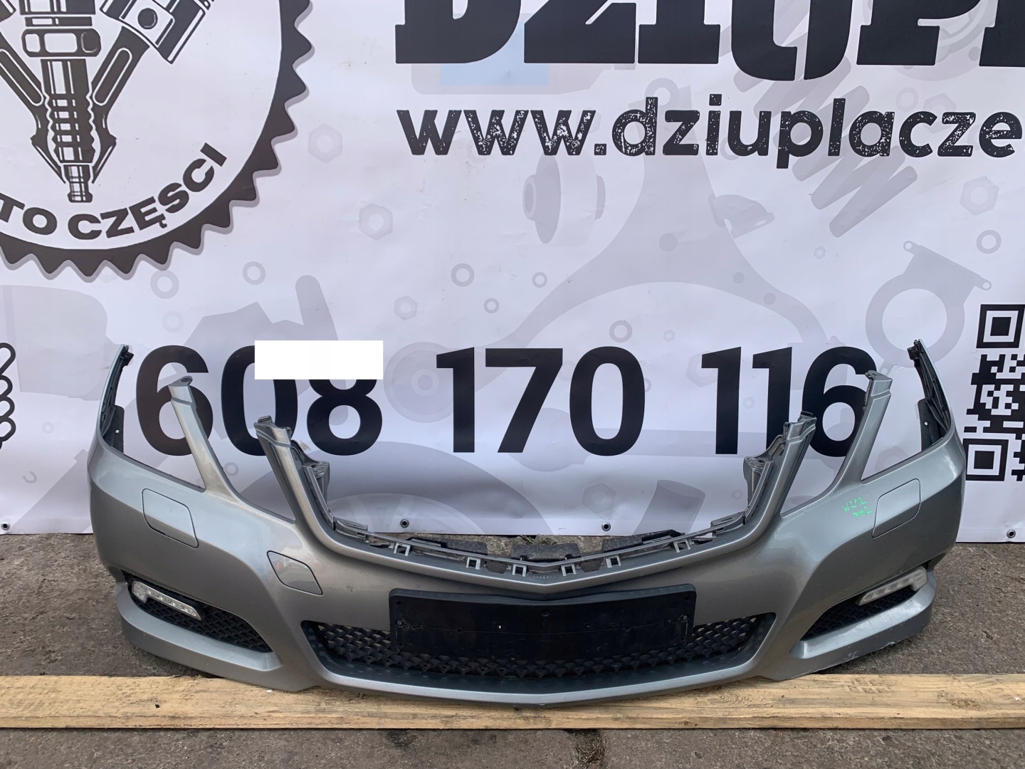 Mercedes E-class W212 09/13 bumper front front 792 c792 PDC XENON