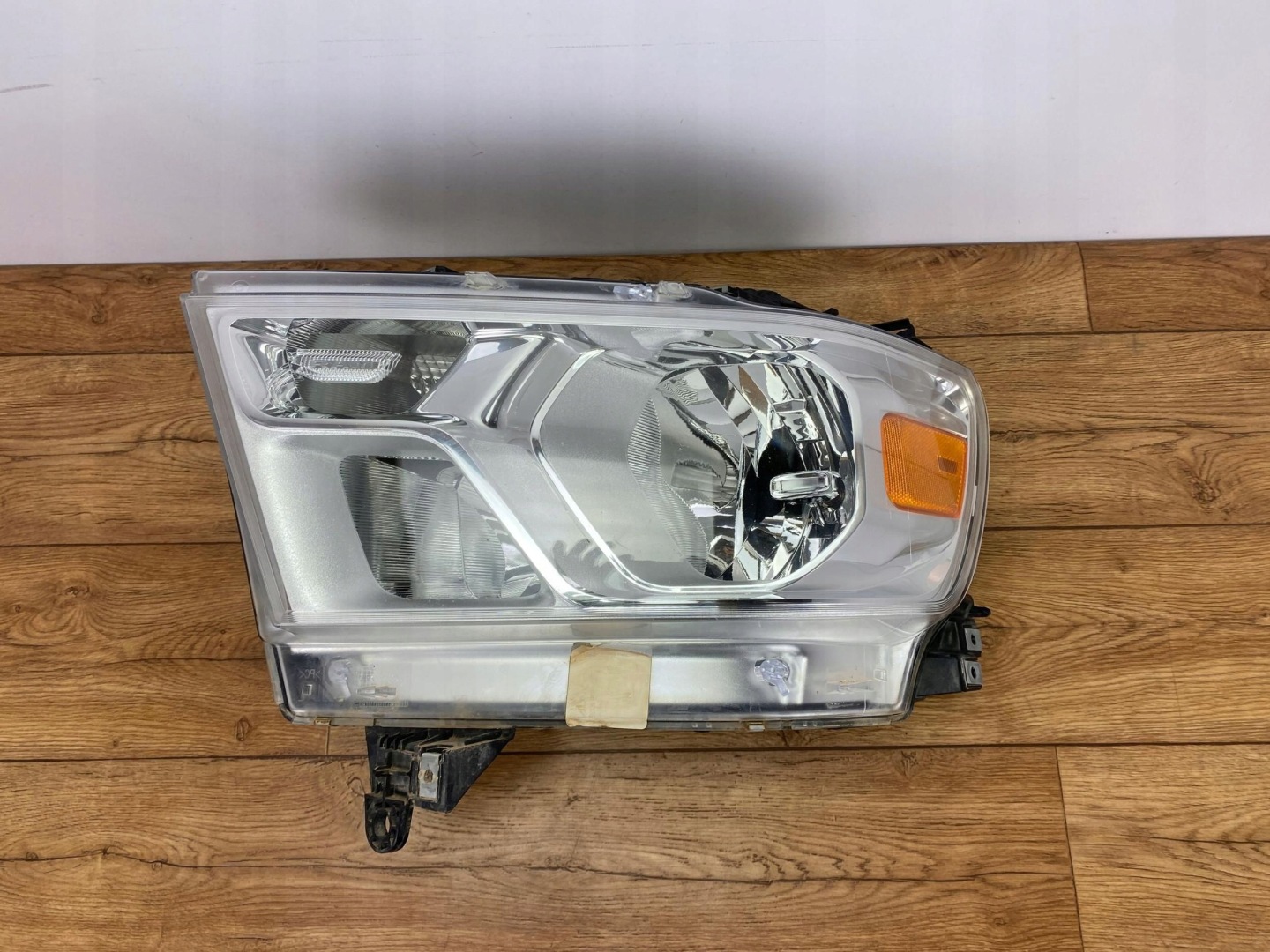 light front left Dodge Ram 1500 2019+ USA