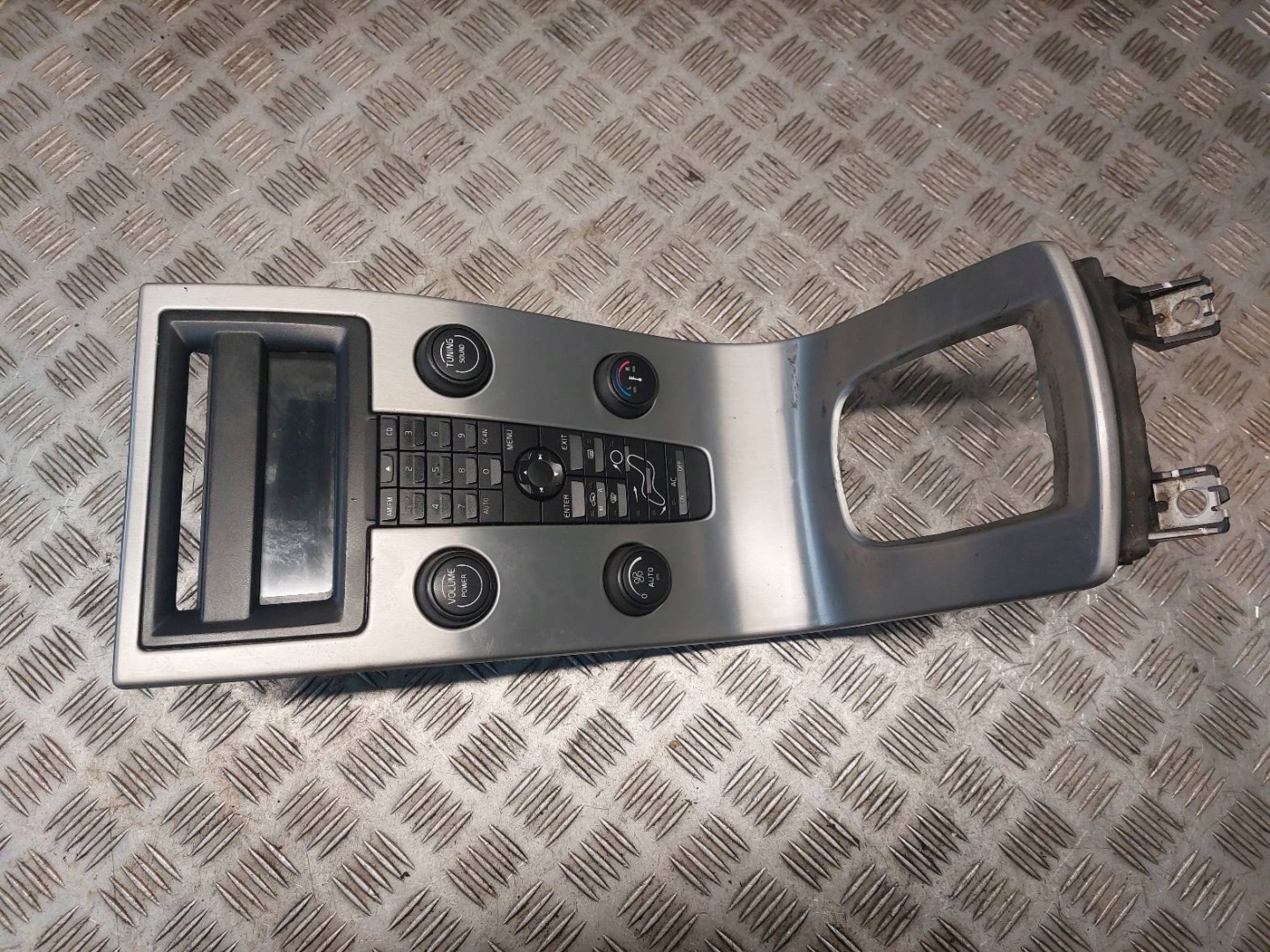 PANEL air conditioning devices console central frame display VOLVO V50 8696495 30672565