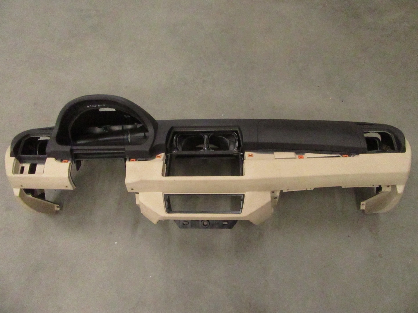 dashboard instrument panel cockpit BMW E53 X5 EUROPA beige