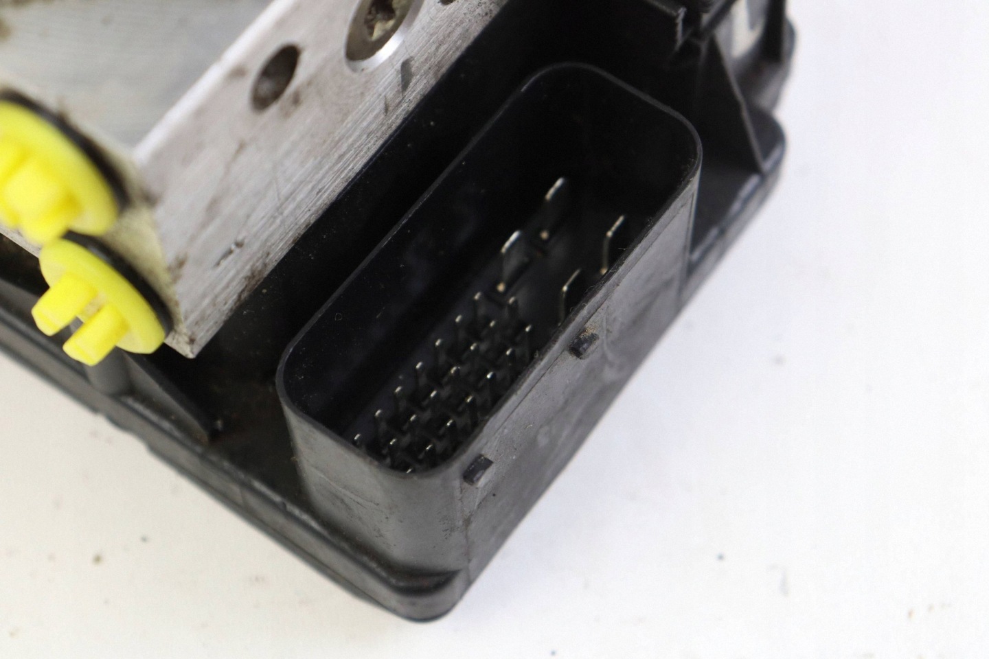 VOLVO S60 e V70 II S80 e Pompa ABS 8619538 346982 10.0949-0423.3