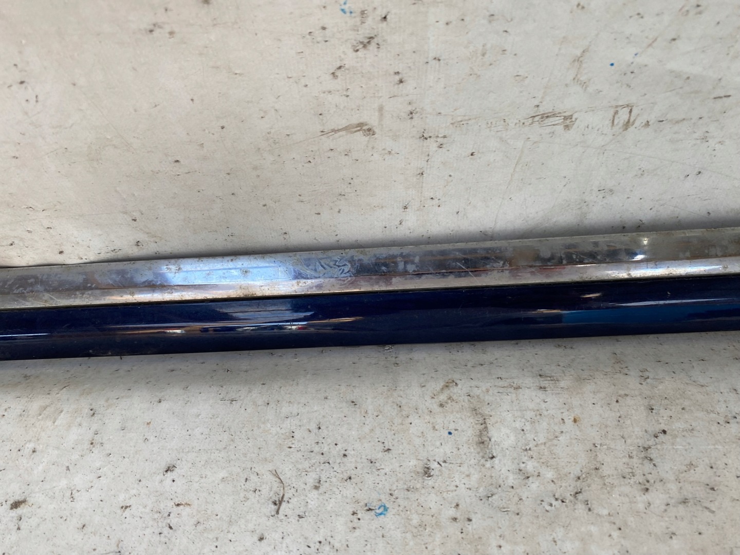 VW PASSAT B7 10- moulding door front left 3AA854939A