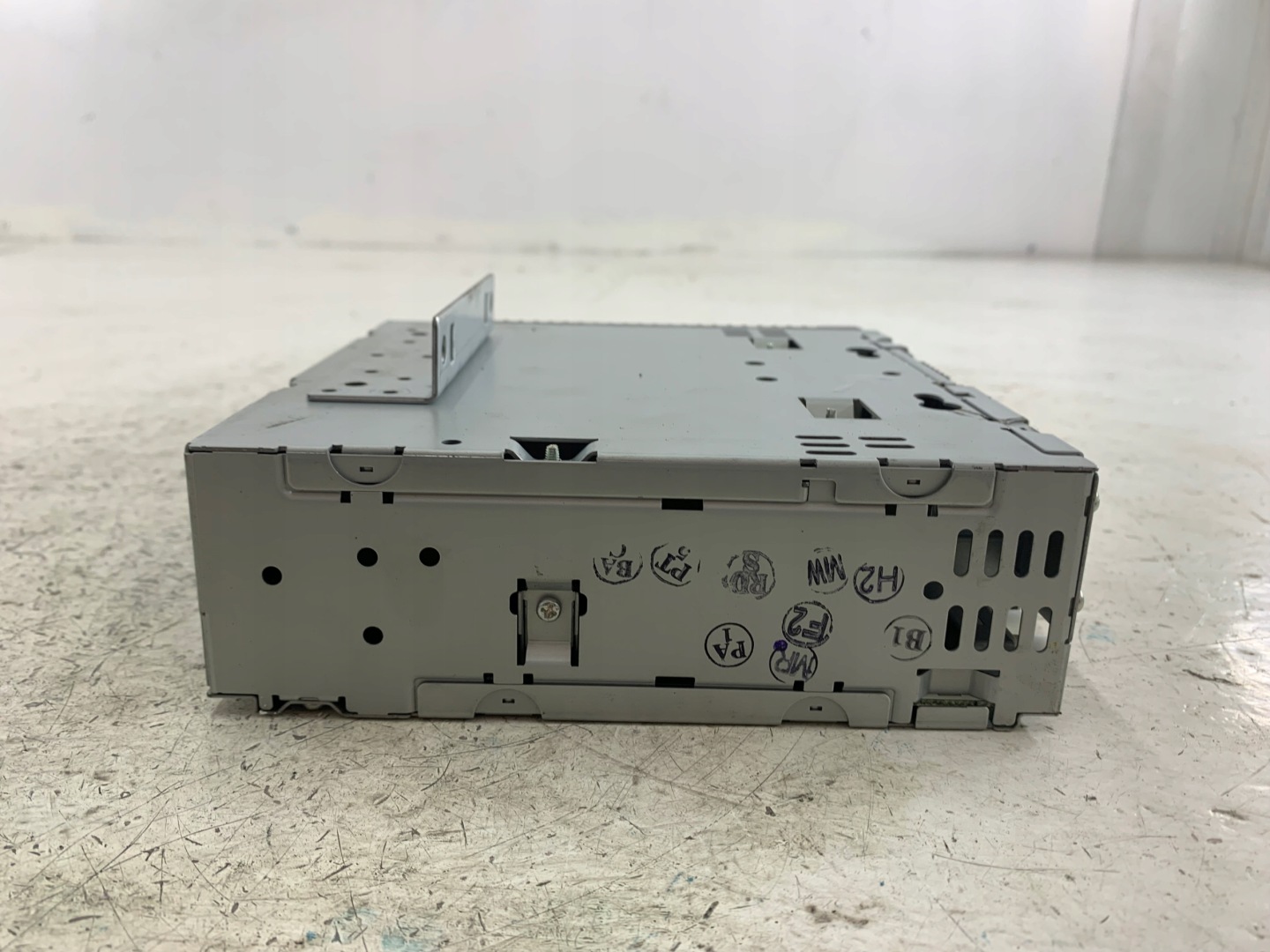 VOLVO V50 und RADIO FABRYCZNE CD 30732850AA