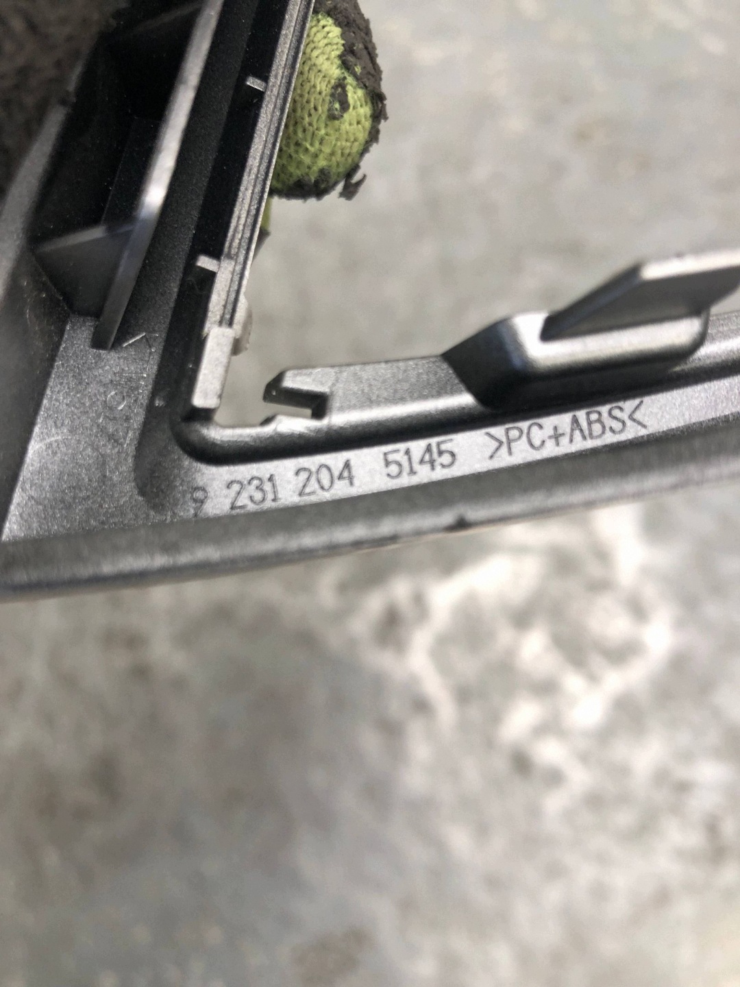 DEKOR frame KRATKI air conditioning devices BMW F31 9231204