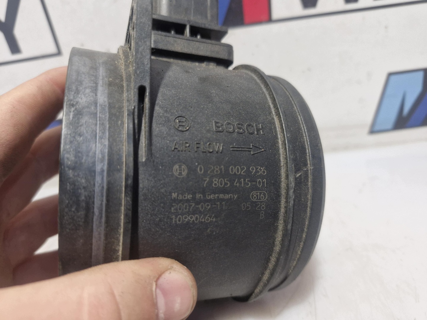 7805415 BMW E90 E91 flow meter air