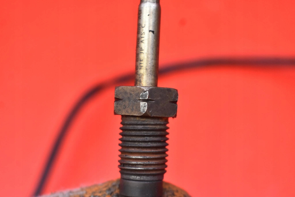 Sensor TEMPERATURY Gase 05L906088AQ AUDI A4 B8 2.0 TDI 143 KM 07-11