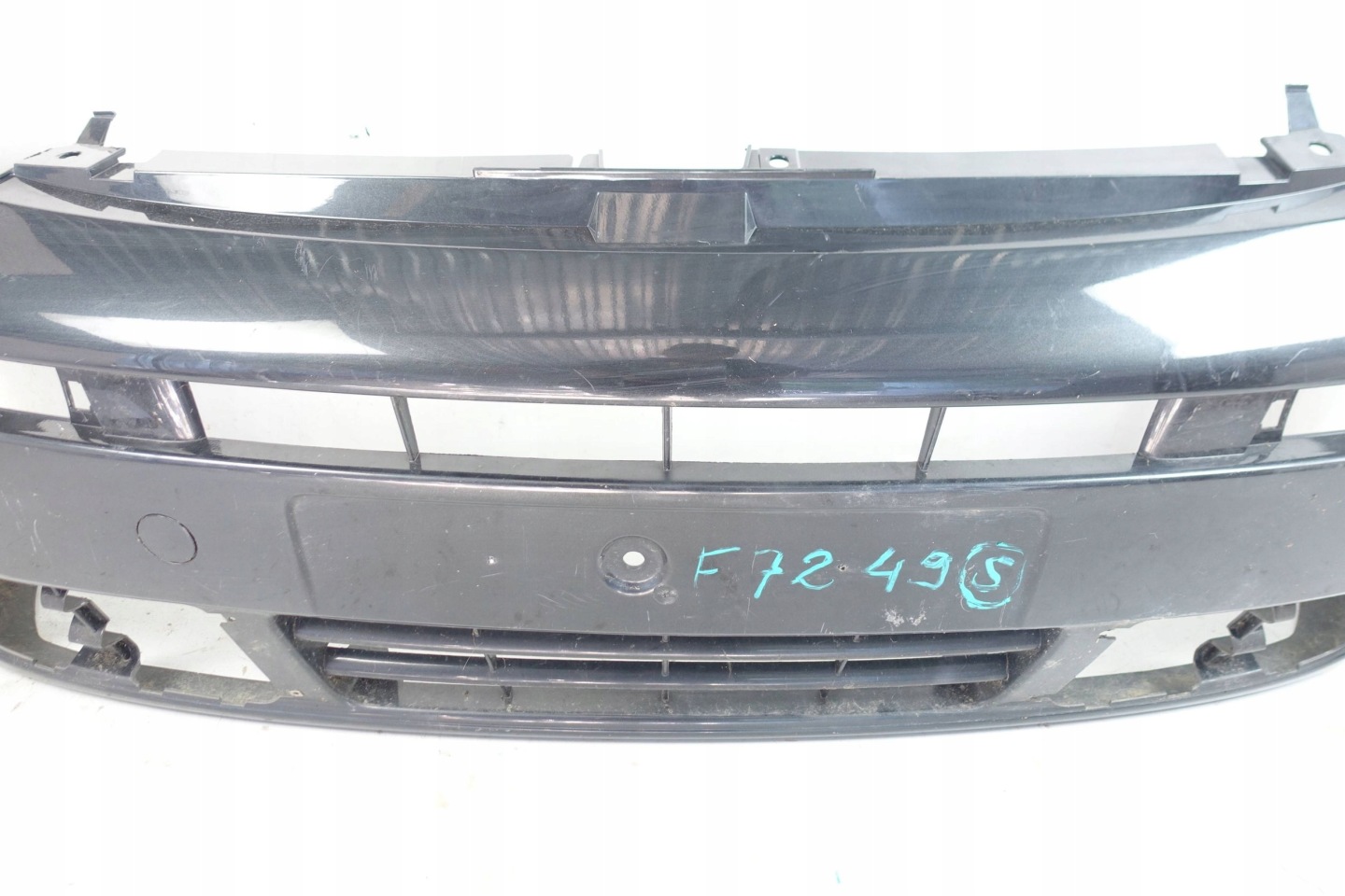 OPEL VIVARO A front bumper front 91165829