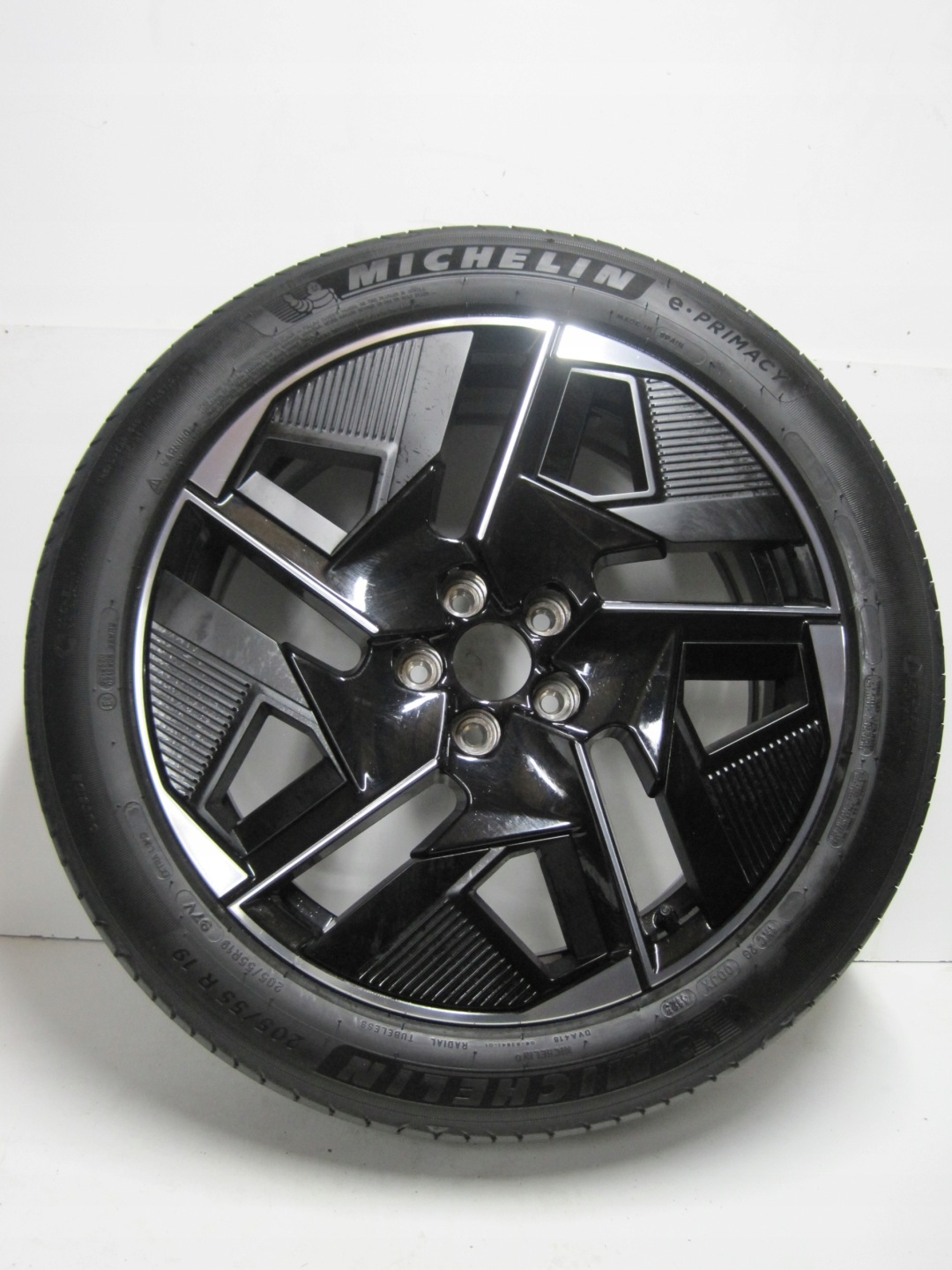wheels discs tyres PEUGEOT 408 R19 23r