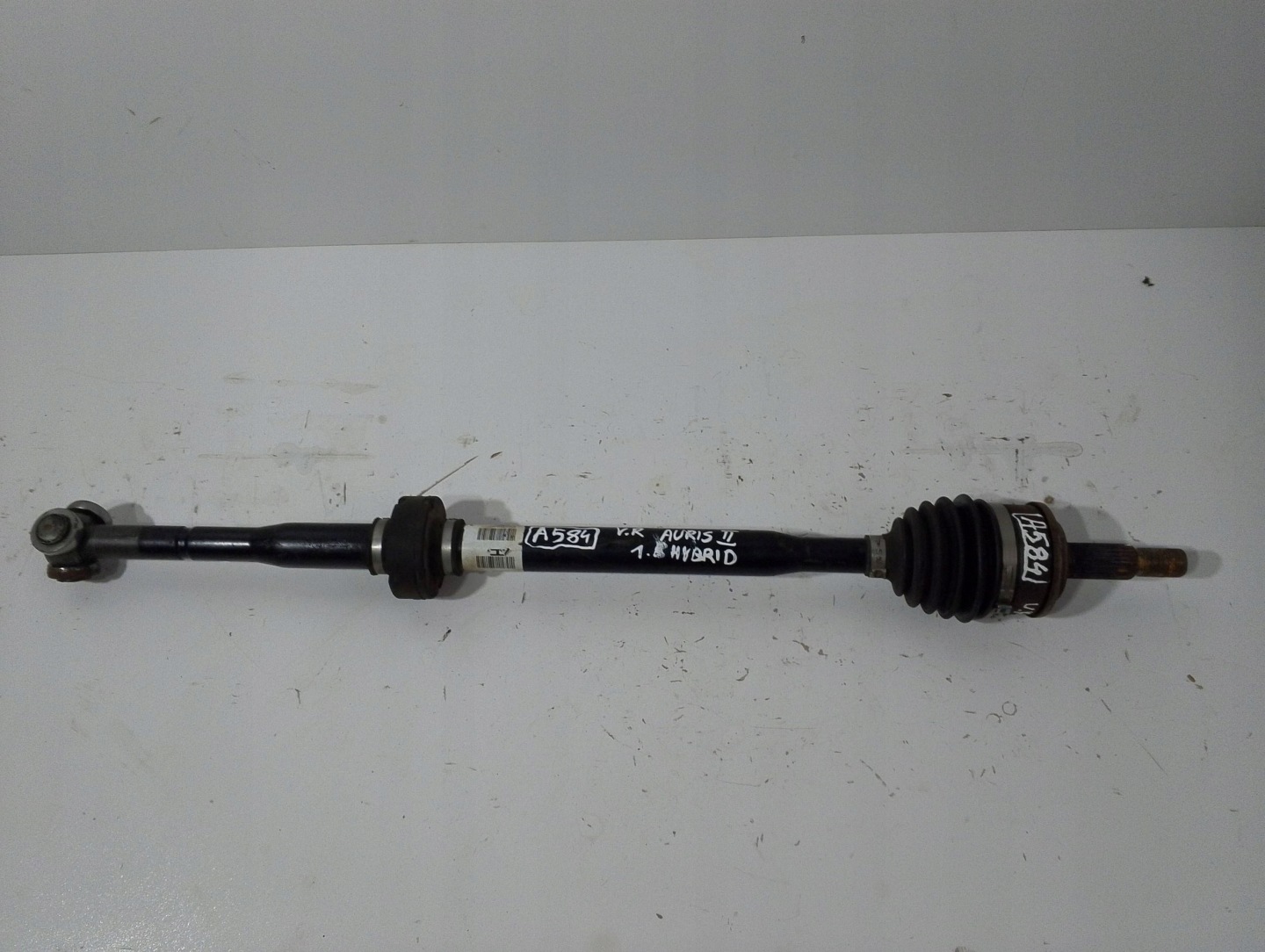semi-axis Toyota Auris E180 1,8 Hybrid front right 4341002850F (A584)
