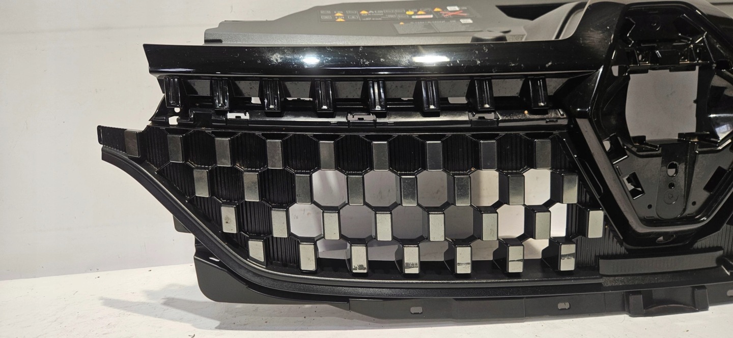 maska ispod KAMERE RENAULT AUSTRAL 22- 620363874R original