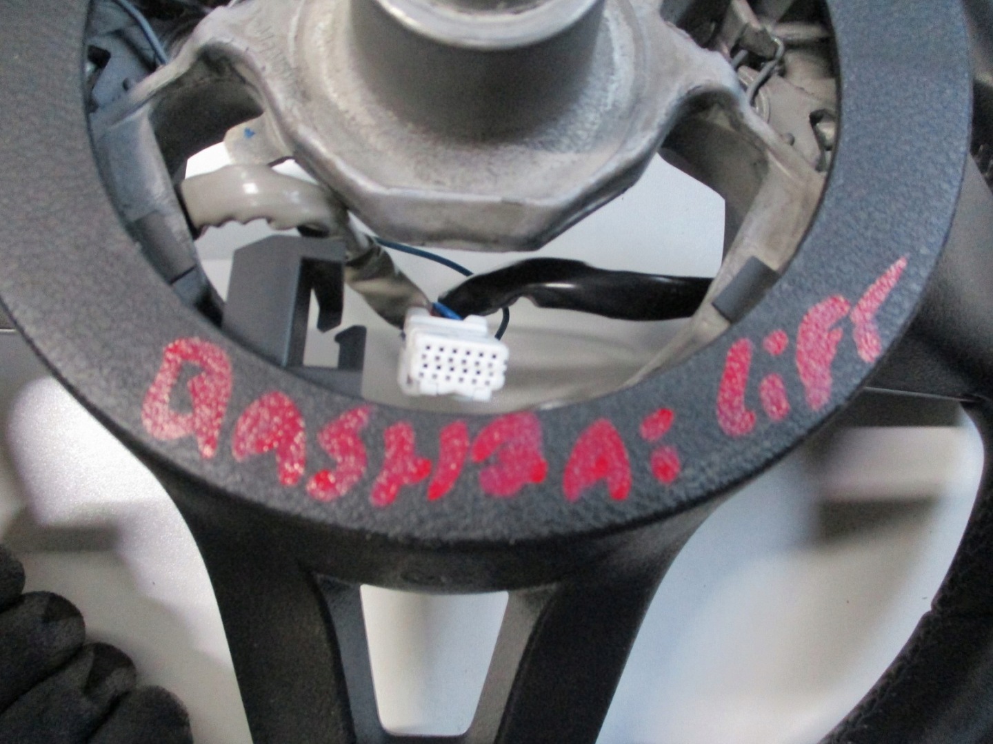 LENKRAD NISSAN QASHQAI LIFT
