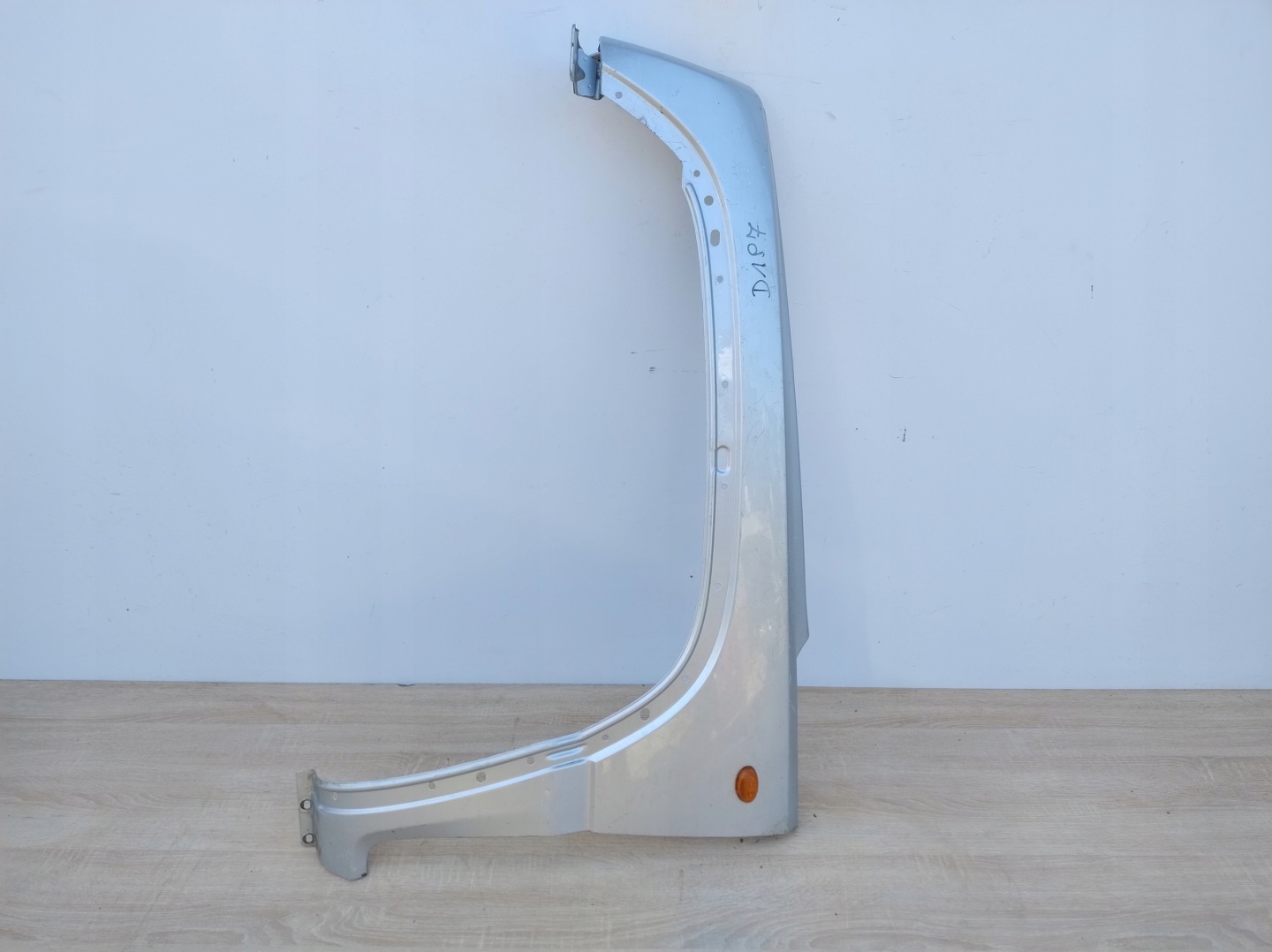 JEEP LIBERTY KJ CHEROKEE left fender front 01-08R