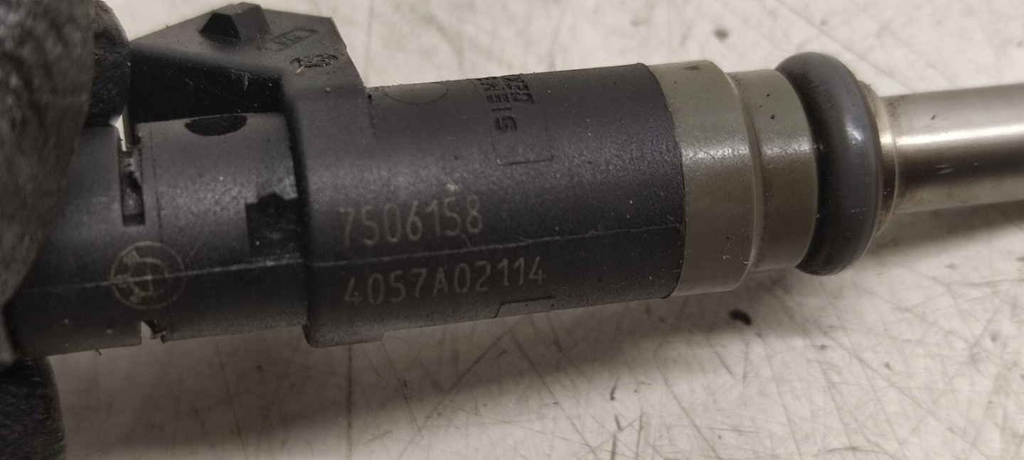 injector BMW E46 LIFT 318i