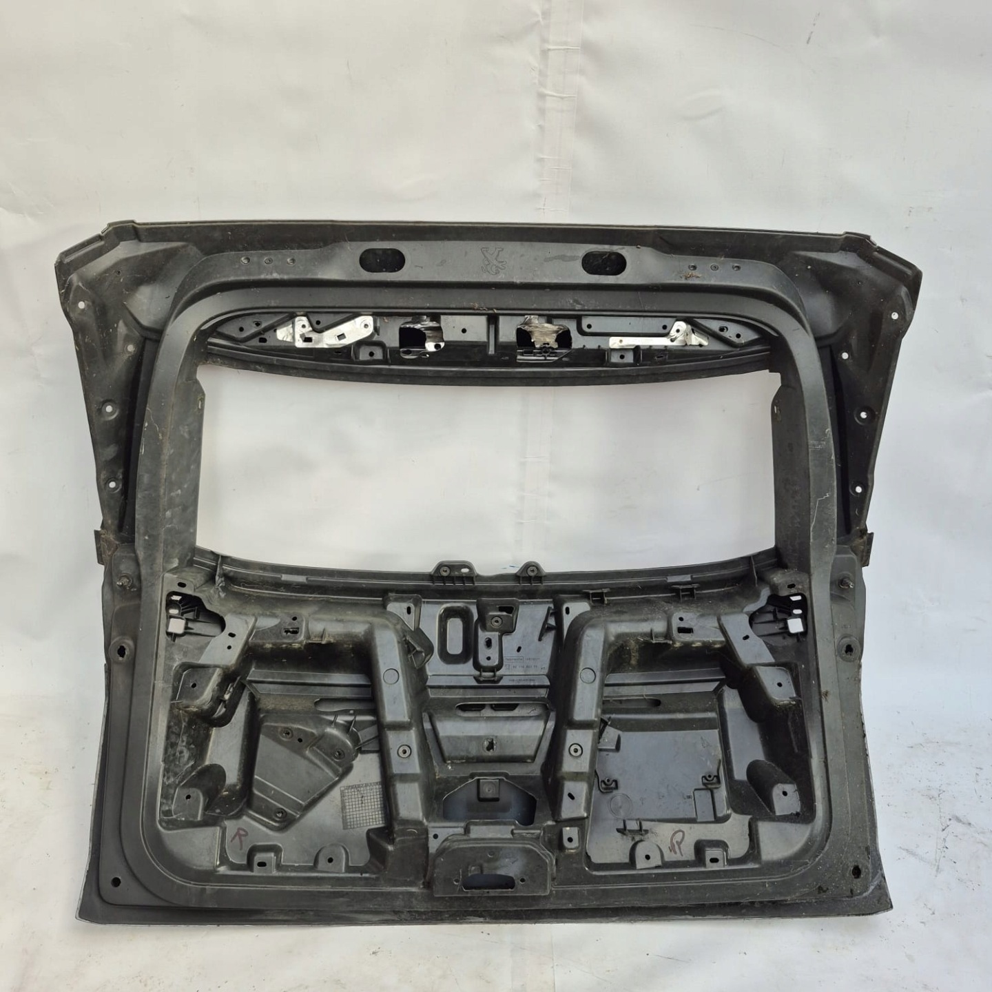 PEUGEOT 3008 2 II boot door rear