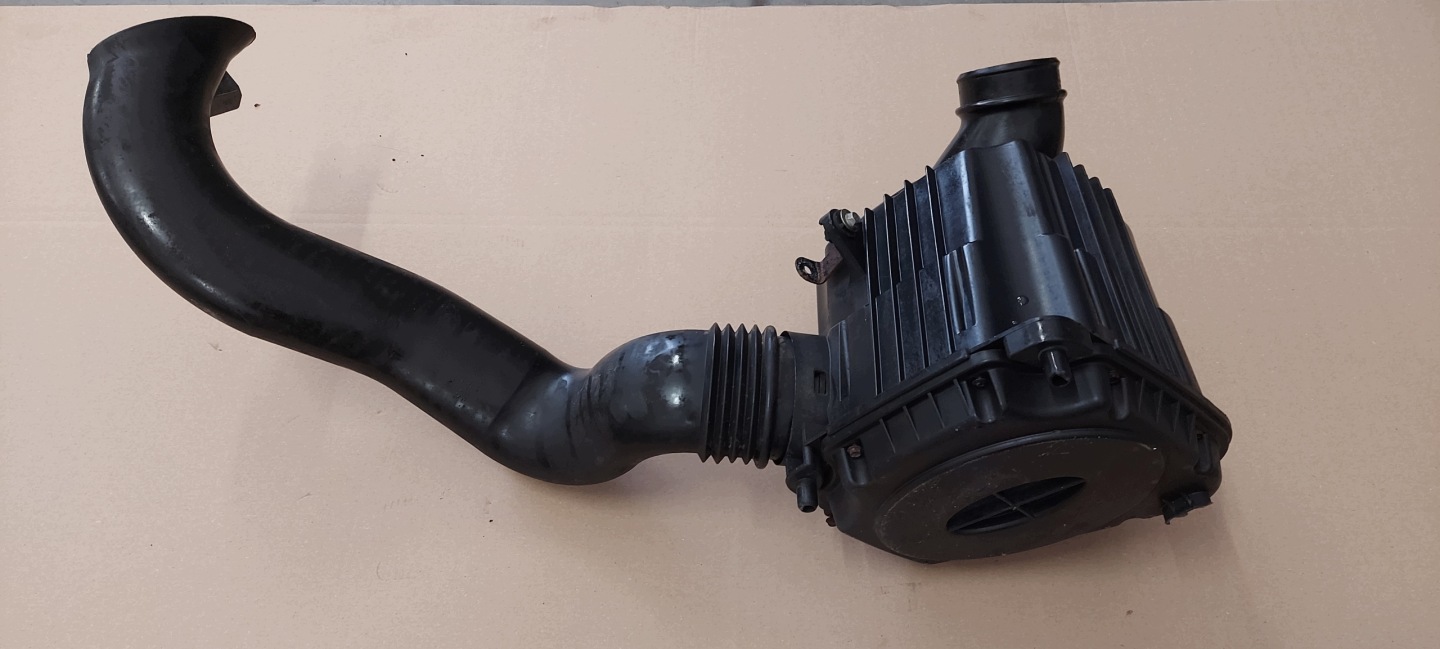 luftfiltergehäuse+rohr ALFA ROMEO 159 51785518