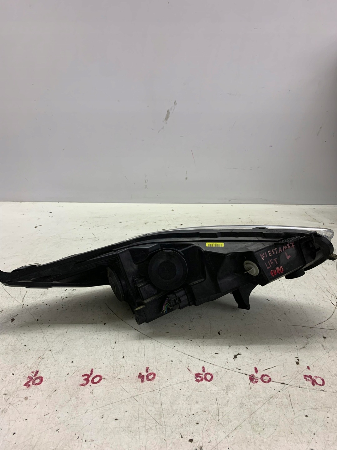 light left front front C1BB-13W030-AE FORD FIESTA MK7 LIFT 12-17 EURO
