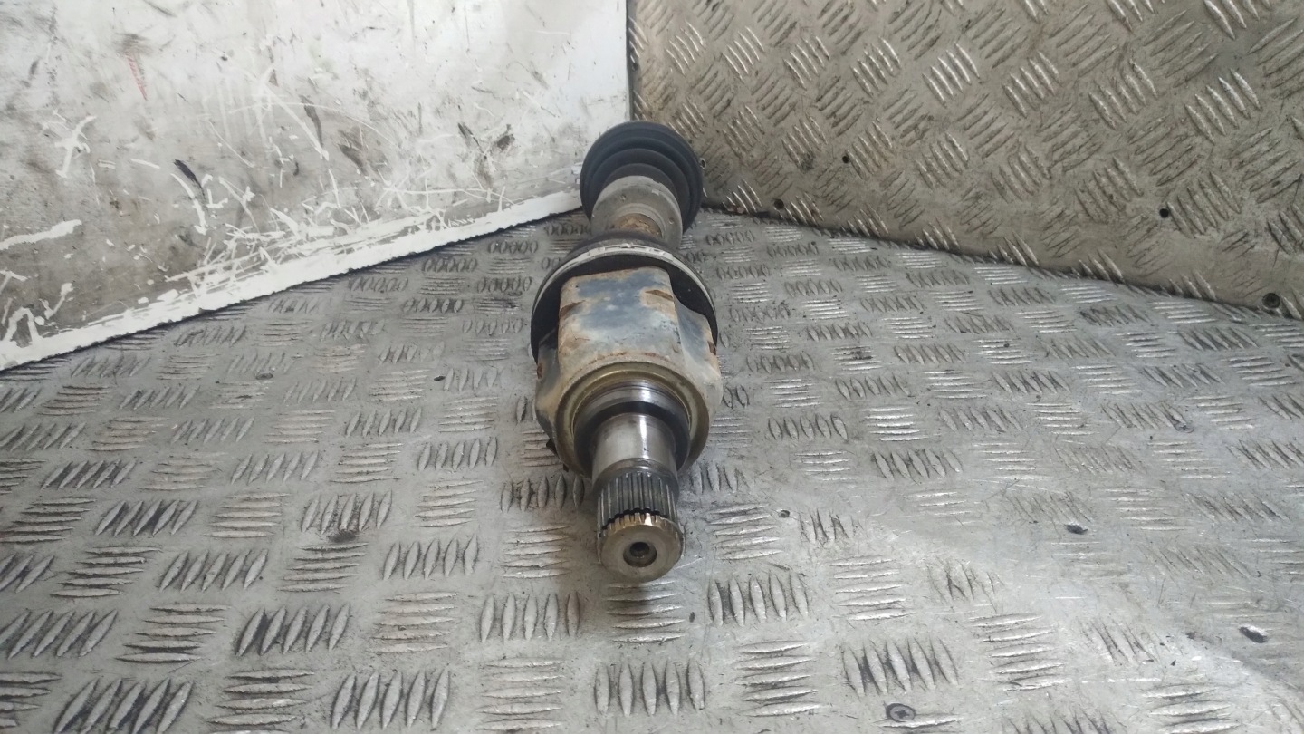 semi-axis semi-axis left front TOYOTA AVENSIS T27