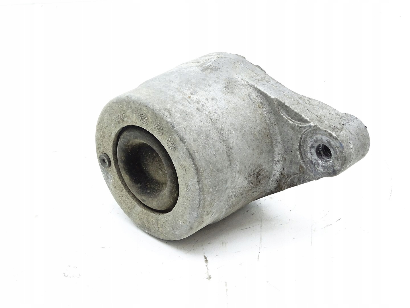 engine mount right MASERATI GHIBLI III M157 3.0 D V6 06700048710