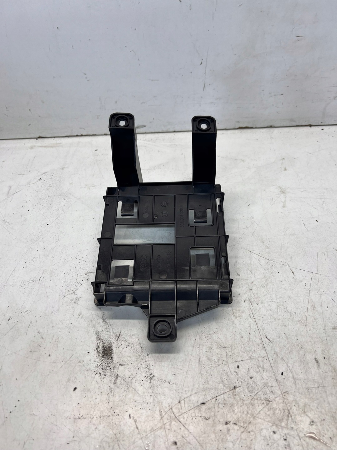bracket holder STEROWNIKA AUDI Q5 FY 80A907239A