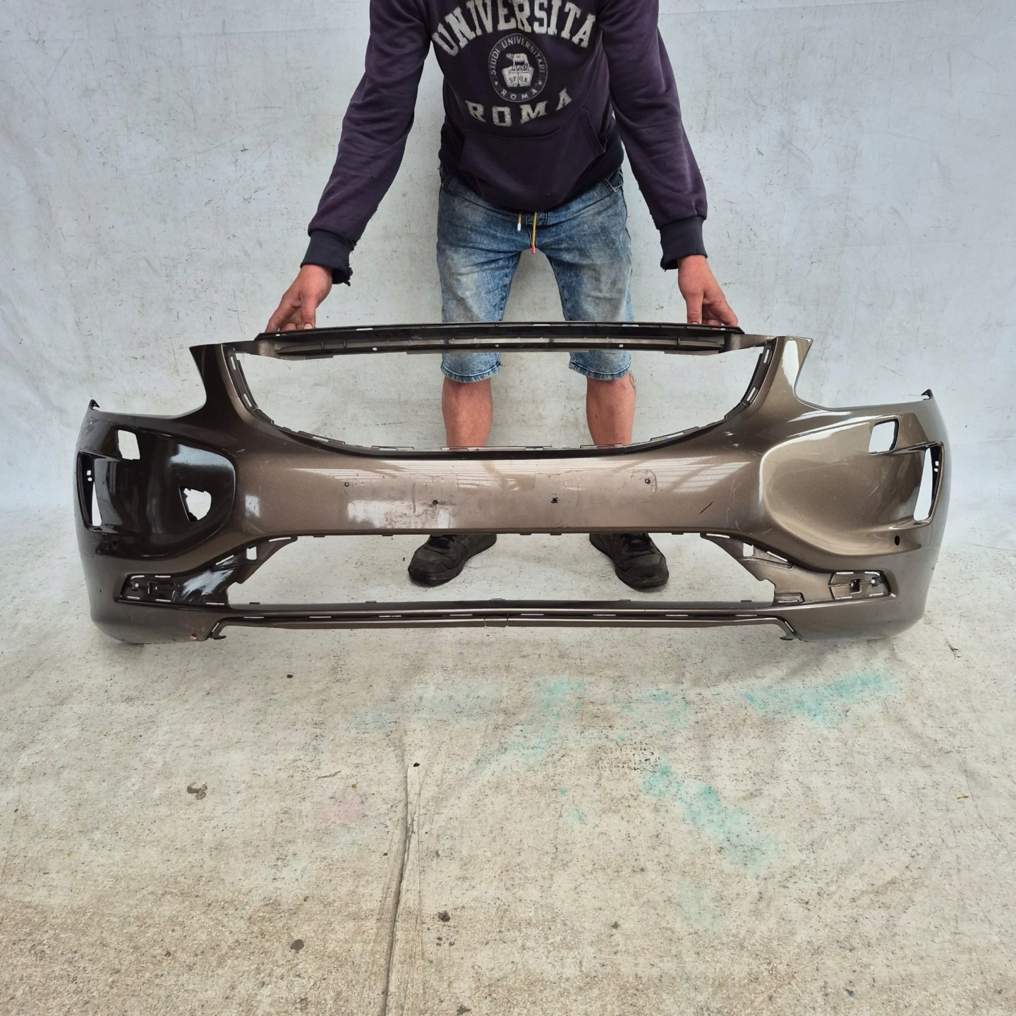 VOLVO XC60 and 1 LIFT 13-17 bumper front front washer PDC