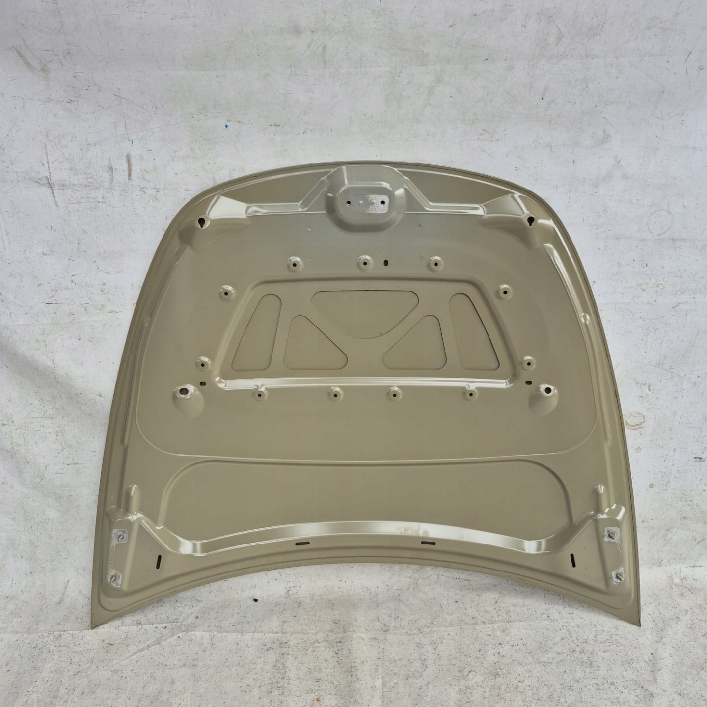 TESLA MODEL Y 20- Capot