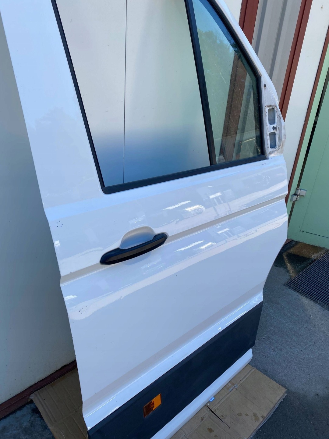 VW CRAFTER II MAN TGE 7C complete door right front front LB9A white