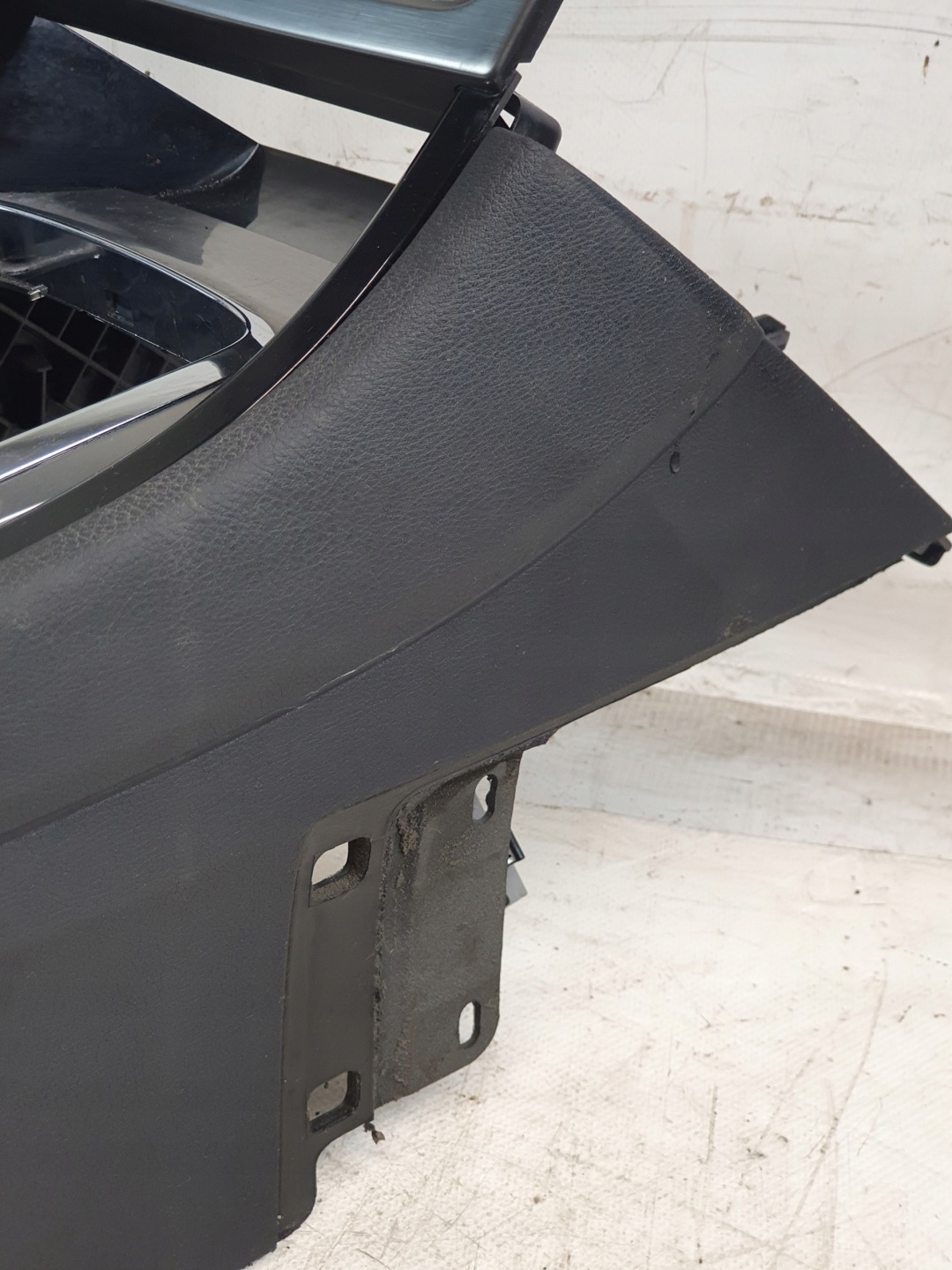 TUNEL central console OE 7S71-A045A20-AX FORD MONDEO MK4 07r. EU