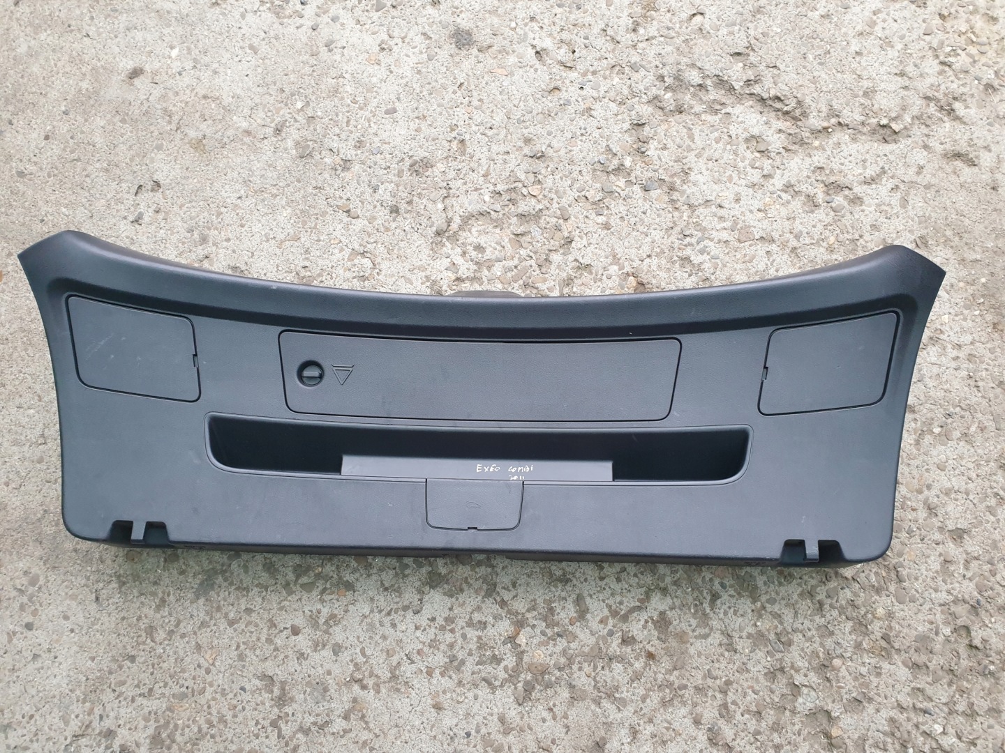 Blende Abdeckung heckklappe Abdeckung SEAT EXEO 2008- KOMBI 3r9867601c