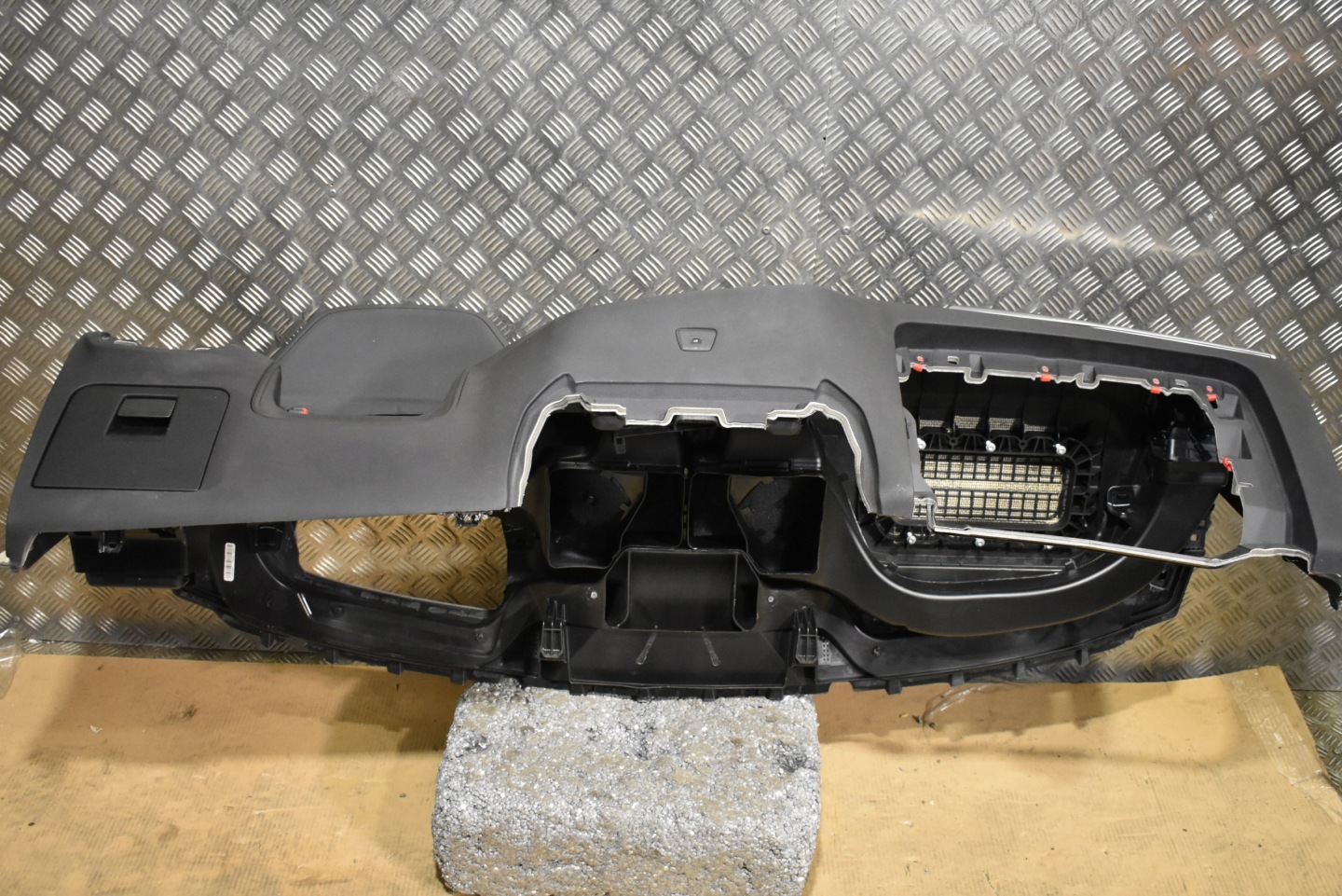 IDEALNA console dashboard HEAD UP BMW G01 1