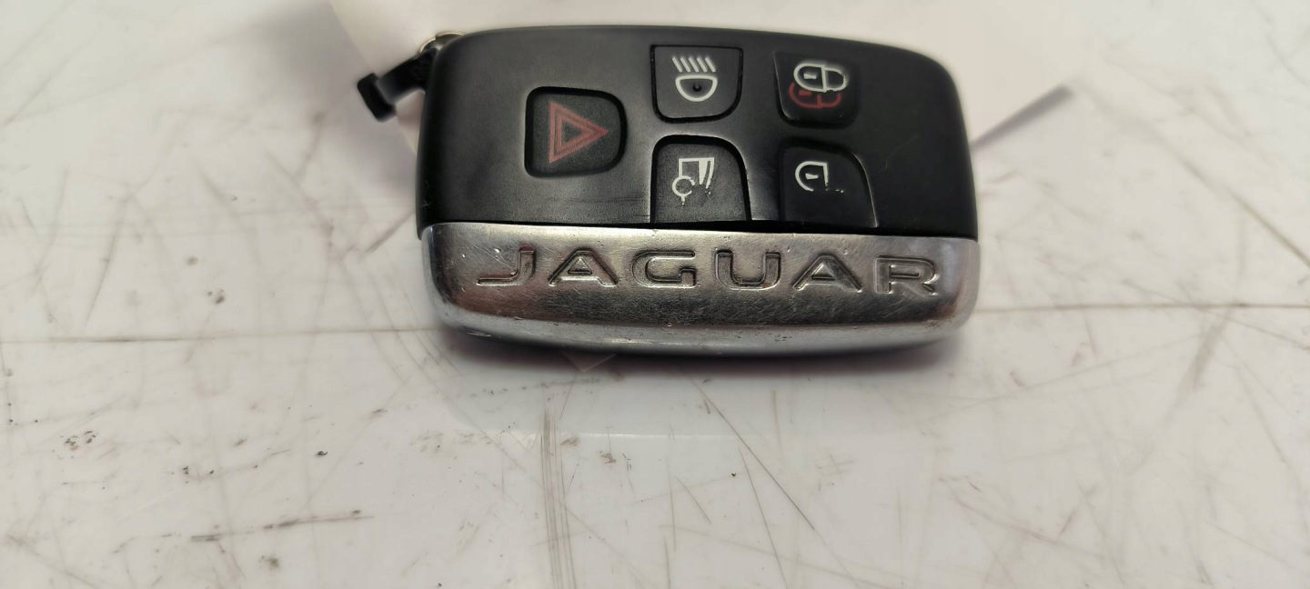 key JAGUAR XE X760 2.0 D