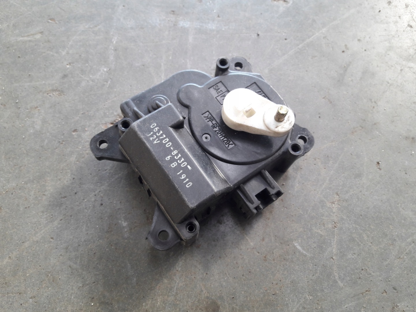Micro moteur Bloc de chauffage complet 0637008330 RAV4 III