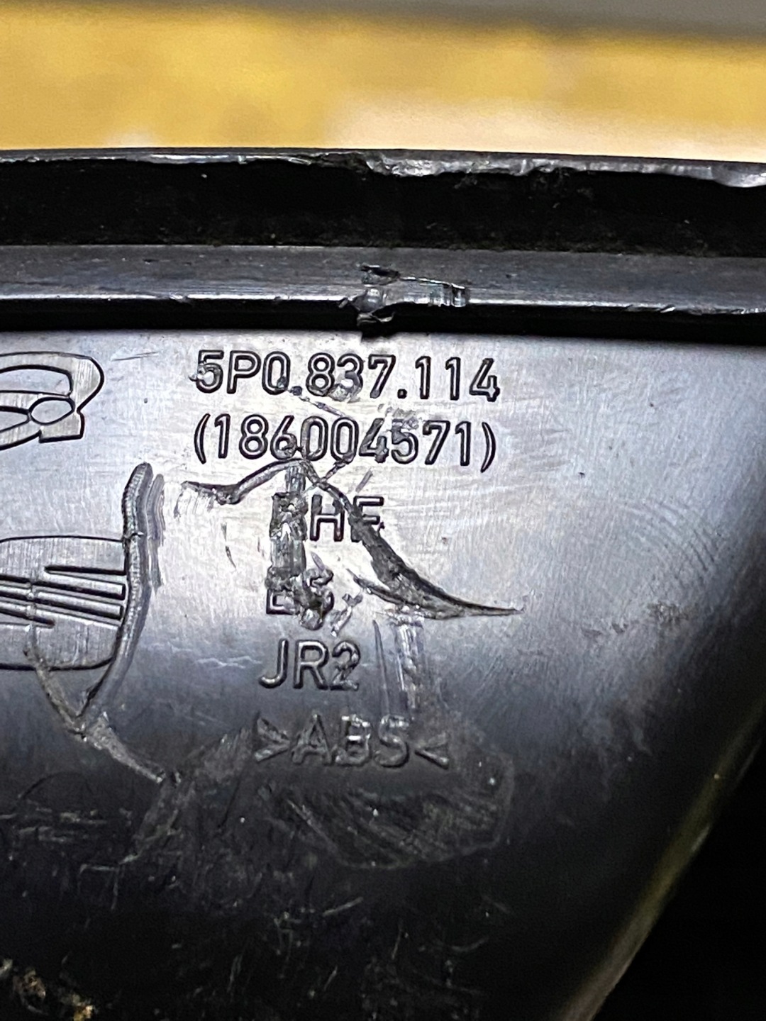 handle inner right front LEON II FL 5P0837114