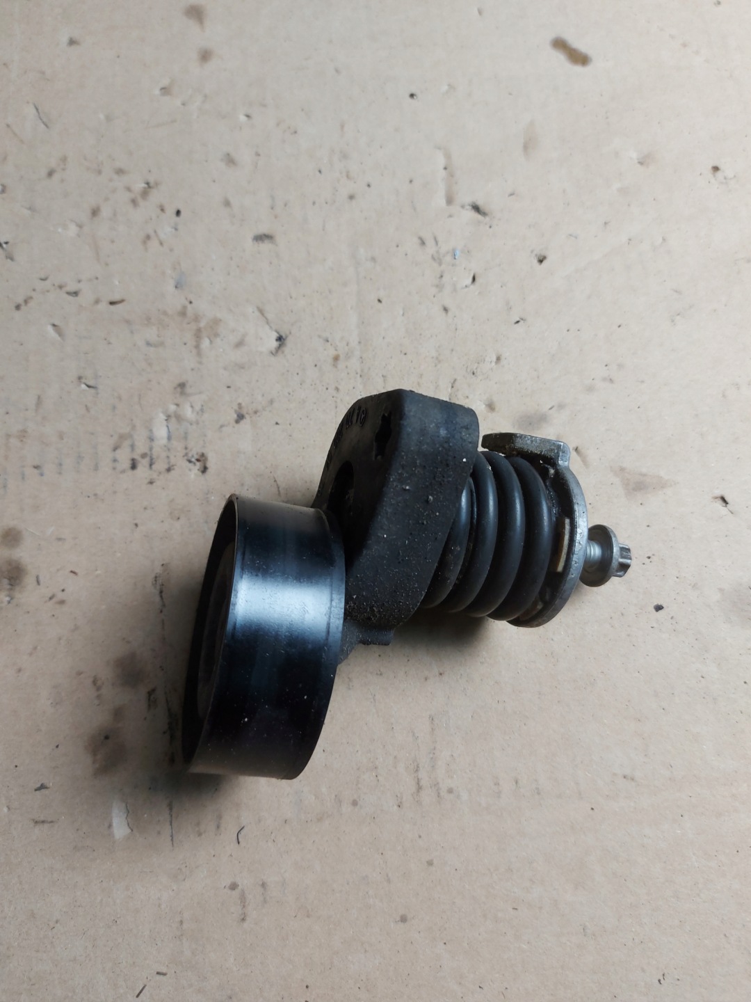 tenditore cinghie MERCEDES C W204 E W207 180-250 CGI OE