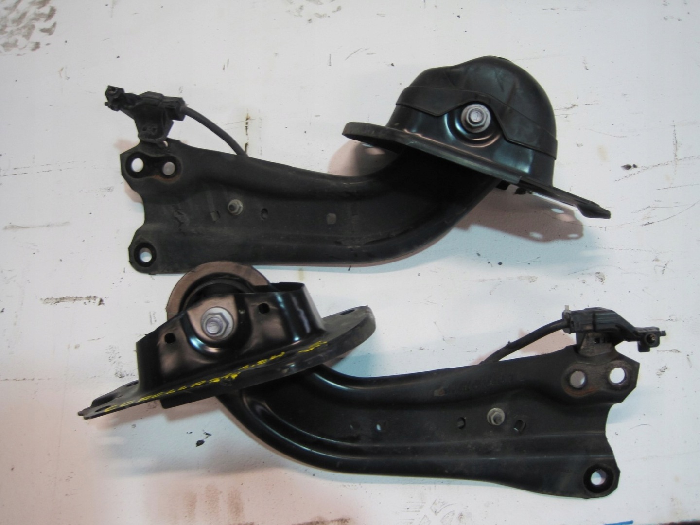 Querlenker Querlenker hinten heck TOYOTA COROLLA E21 1,8HYBR