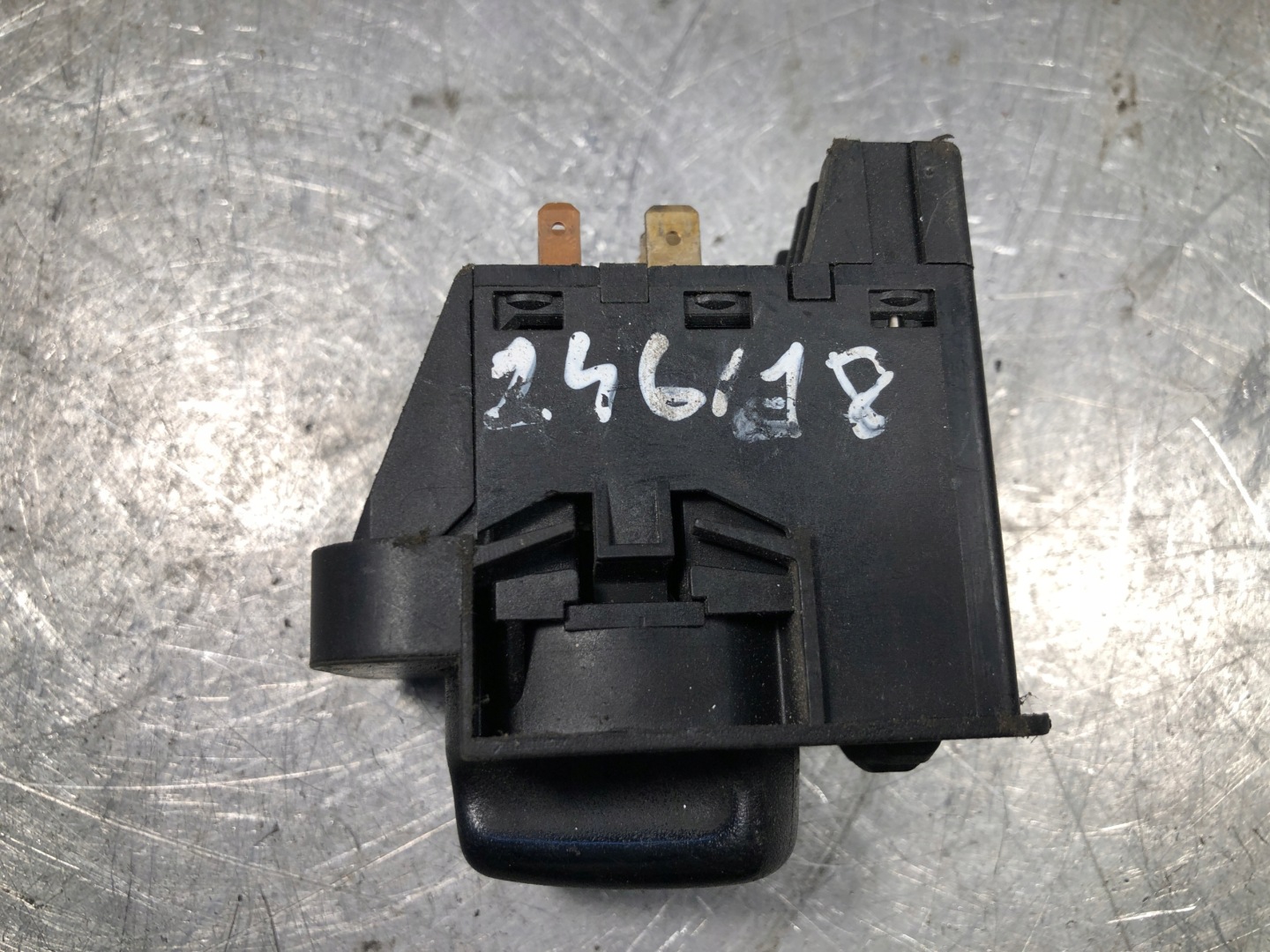 INTERRUTTORE LUCI OPEL VECTRA A 90481764 90481763