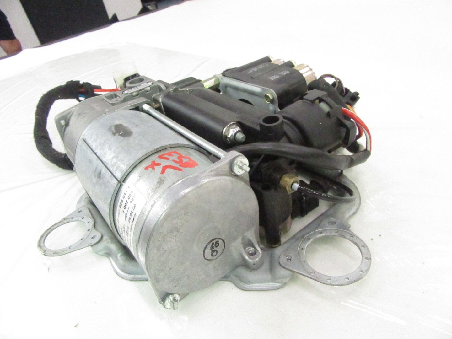 compressor springing pneumatycznego compressor; valves NIVO BMW E39 E53 X5