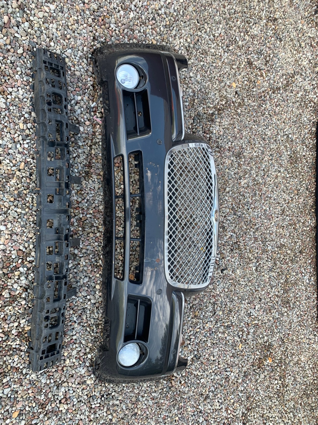 bumper front front CHRYSLER 300C STAN perfect condition PDC XENON EUROPA