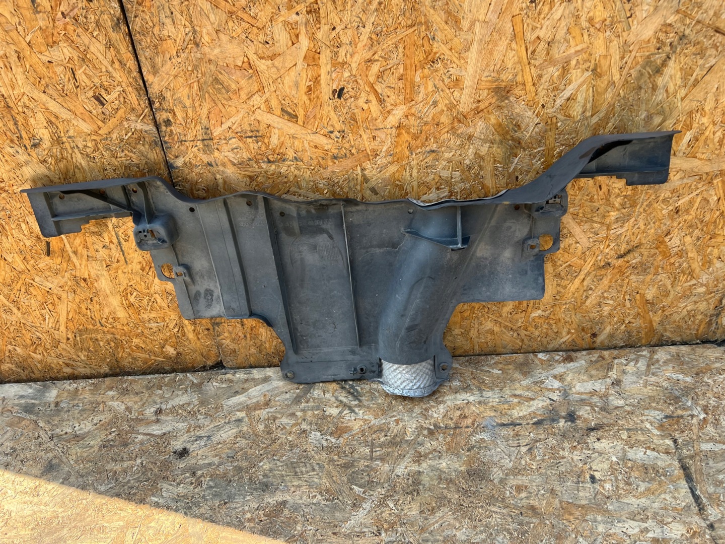 cover TERMICZNA chassis rear part MERCEDES GLB X247
