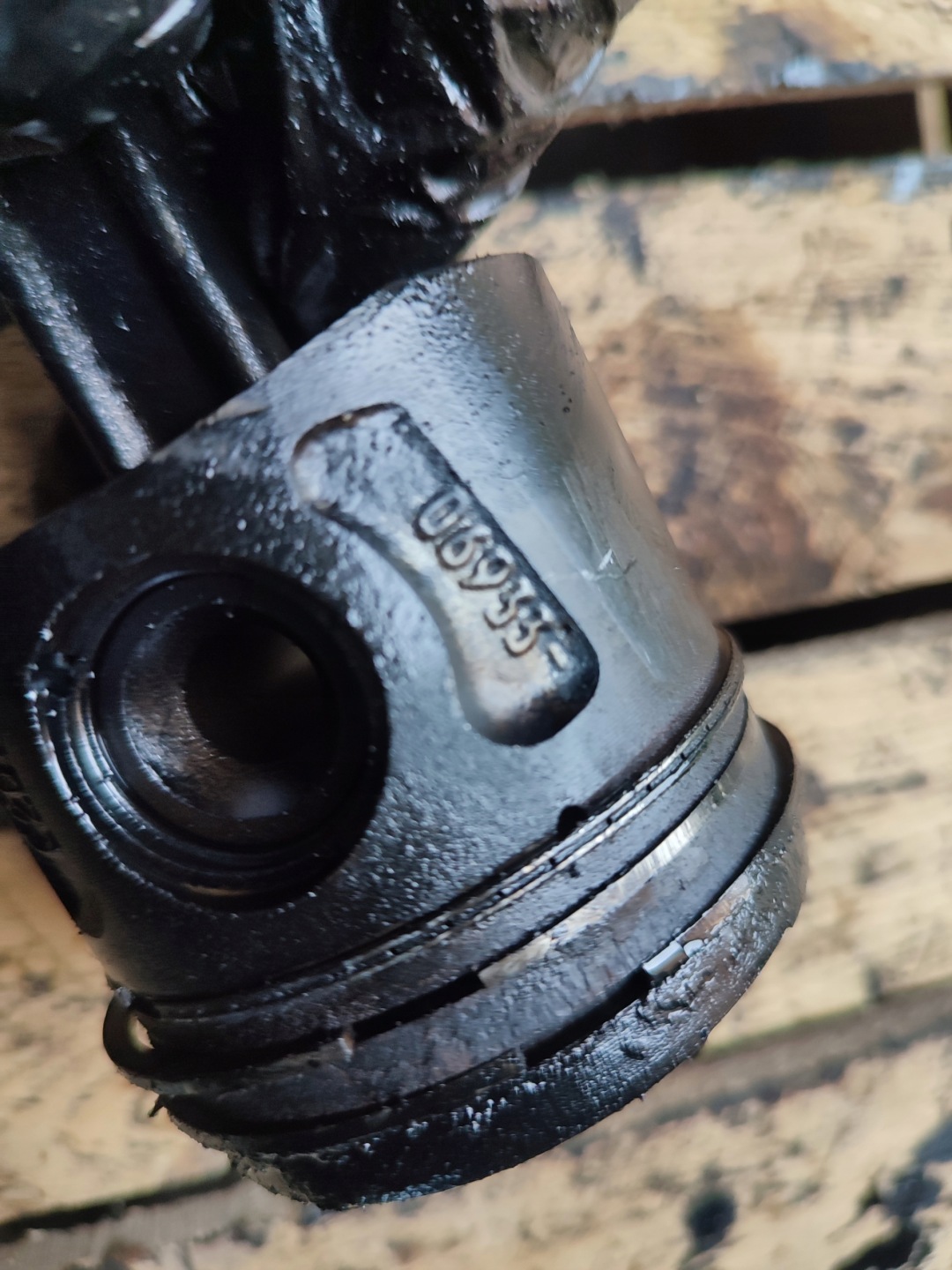 OPEL ASTRA H III 1.3 CDTI piston connecting rod 06933 C201