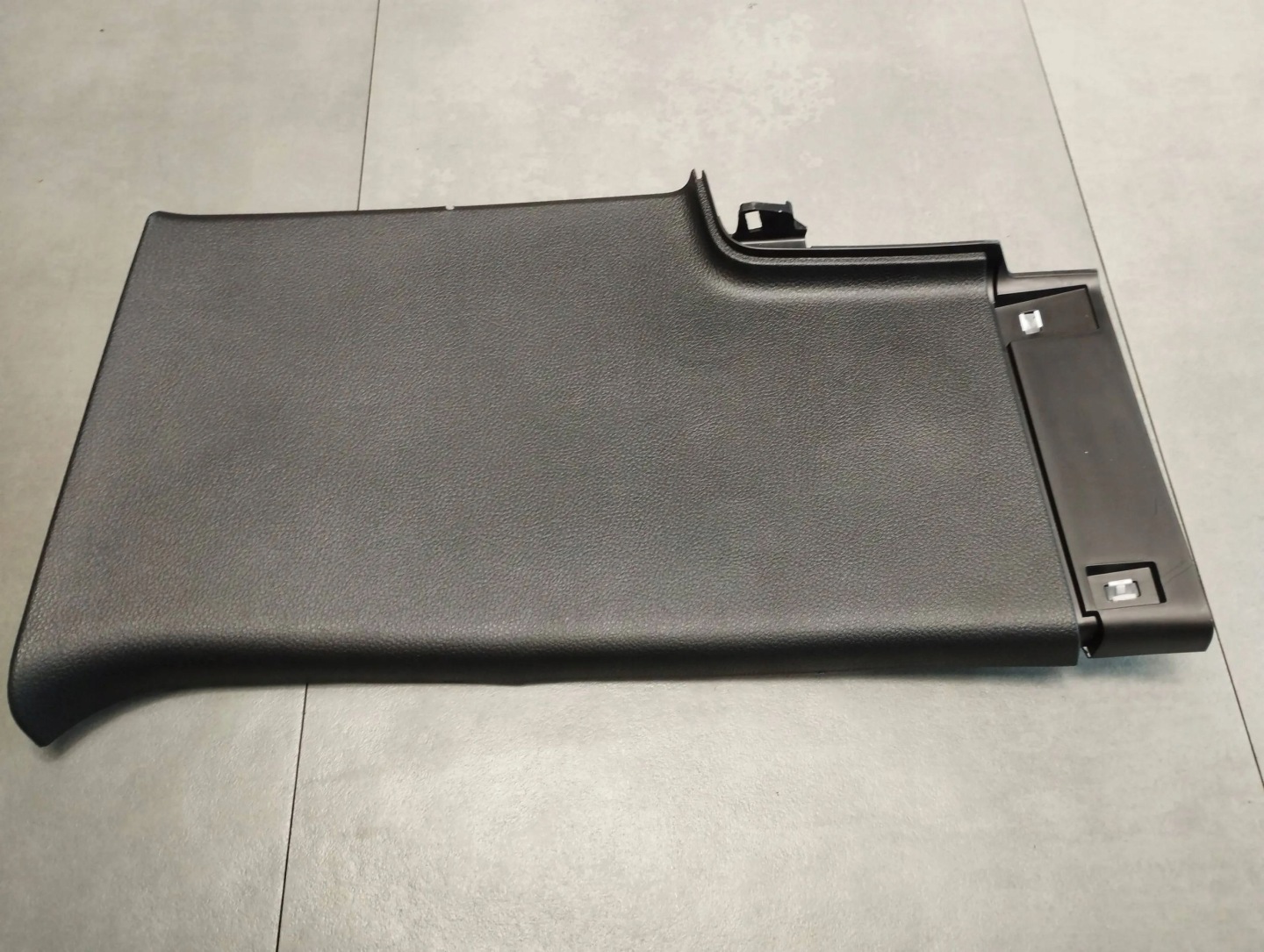 Volkswagen Amarok II cover side right N1WBE31002A