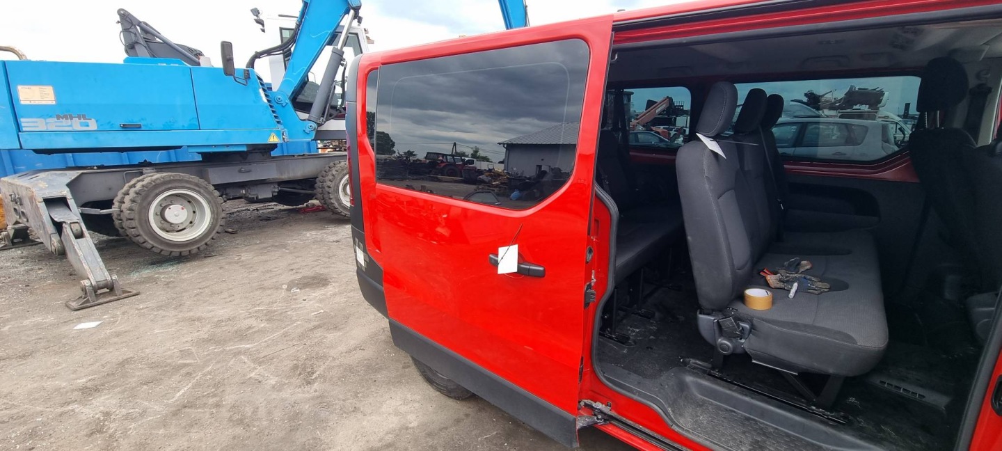 door sliding right OVNNS 2022 RENAULT TRAFIC III