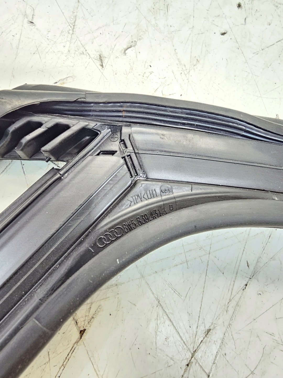 Dichtsatz Tür links heck AUDI A4 B9 8W5839431D