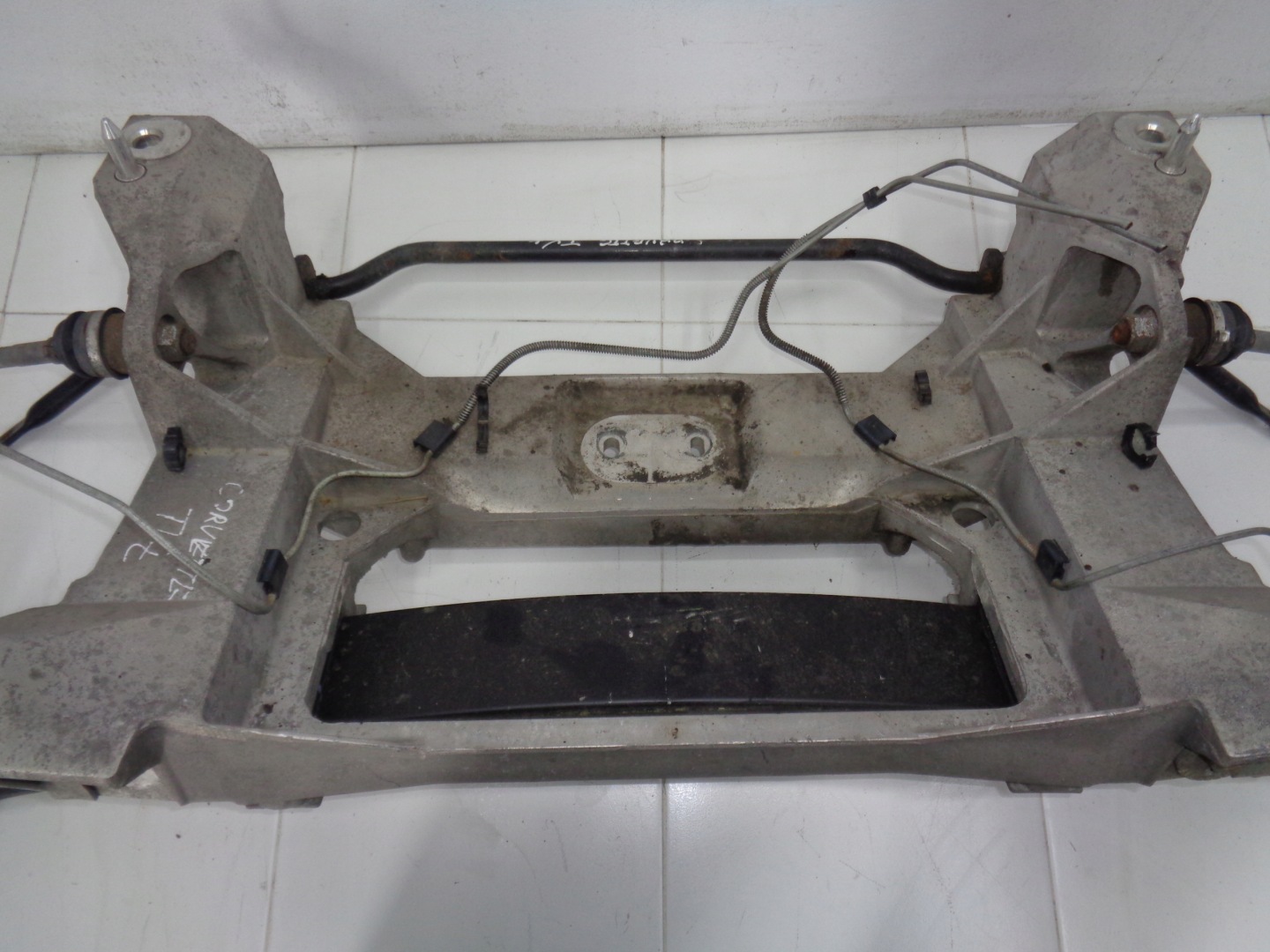 CHEVROLET CORVETTE C5 VORDERACHSTRÄGER ACHSTRÄGER RESOR HECK 96