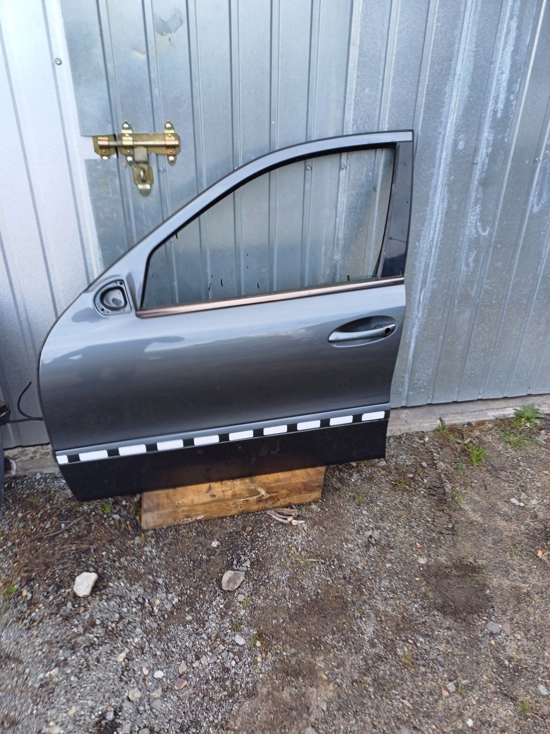 MERCEDES W211 Portière Gauche Avant Complets 368