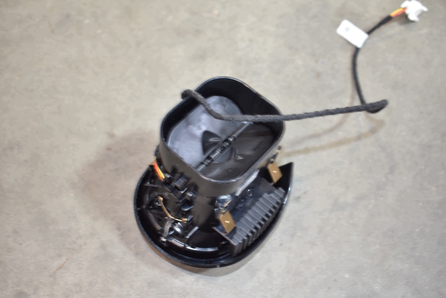 IDEALNA grid air conditioning devices LED MERCEDES W206 1