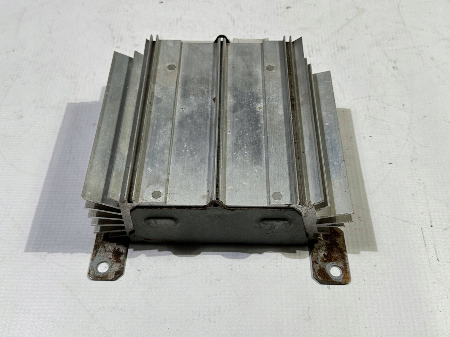 amplifier module audio dzwieku Nissan Titan 2016+